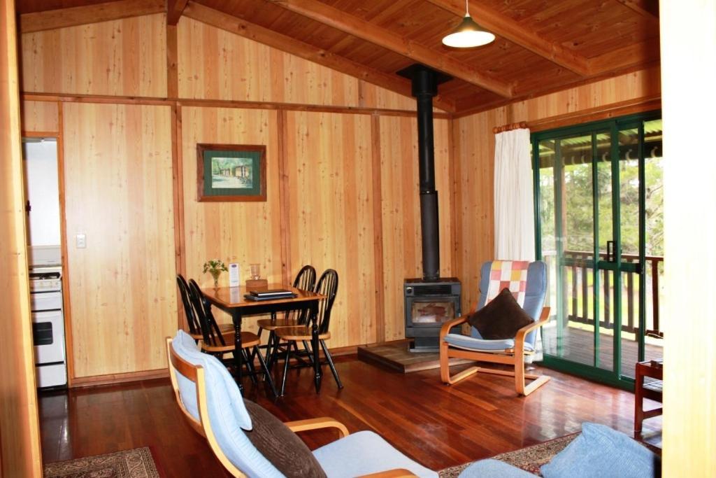 Hawke Brook Chalets Pemberton Rom bilde